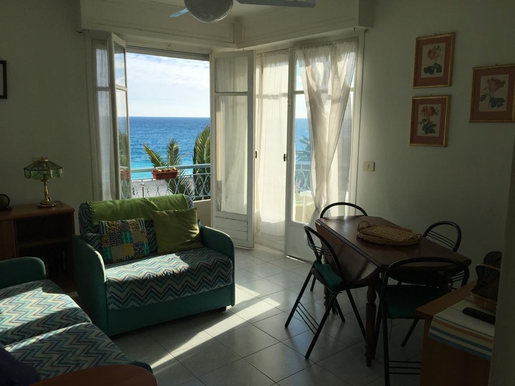 Appartement Palais Henri IV Nice Rom bilde